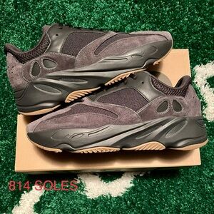 Adidas Yeezy Boost 700V1
Utility Black 2023 version
New Size 12.5
100% Authentic